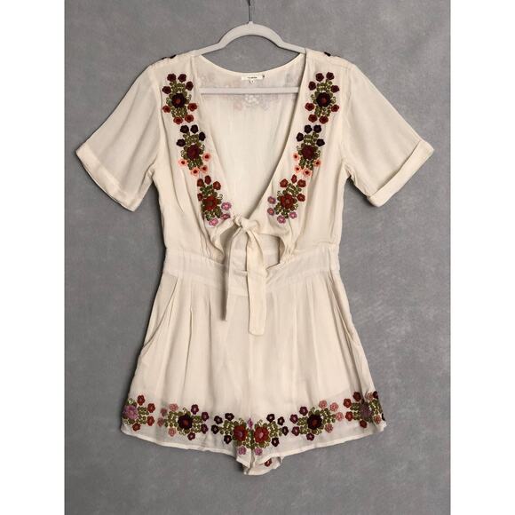 Tularosa Women's Small Floral Embroidered Romper in Cream - Picture 1 of 7